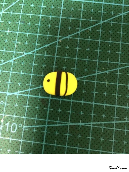 蜜蜂熊猫头像胸针的彩泥橡皮泥制作教程图解图片10