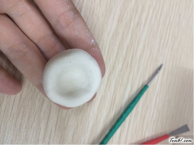 微型蘑菇瓶的彩泥橡皮泥制作教程图解图片7 微型蘑菇瓶的彩泥橡皮泥制作教程图解图片7