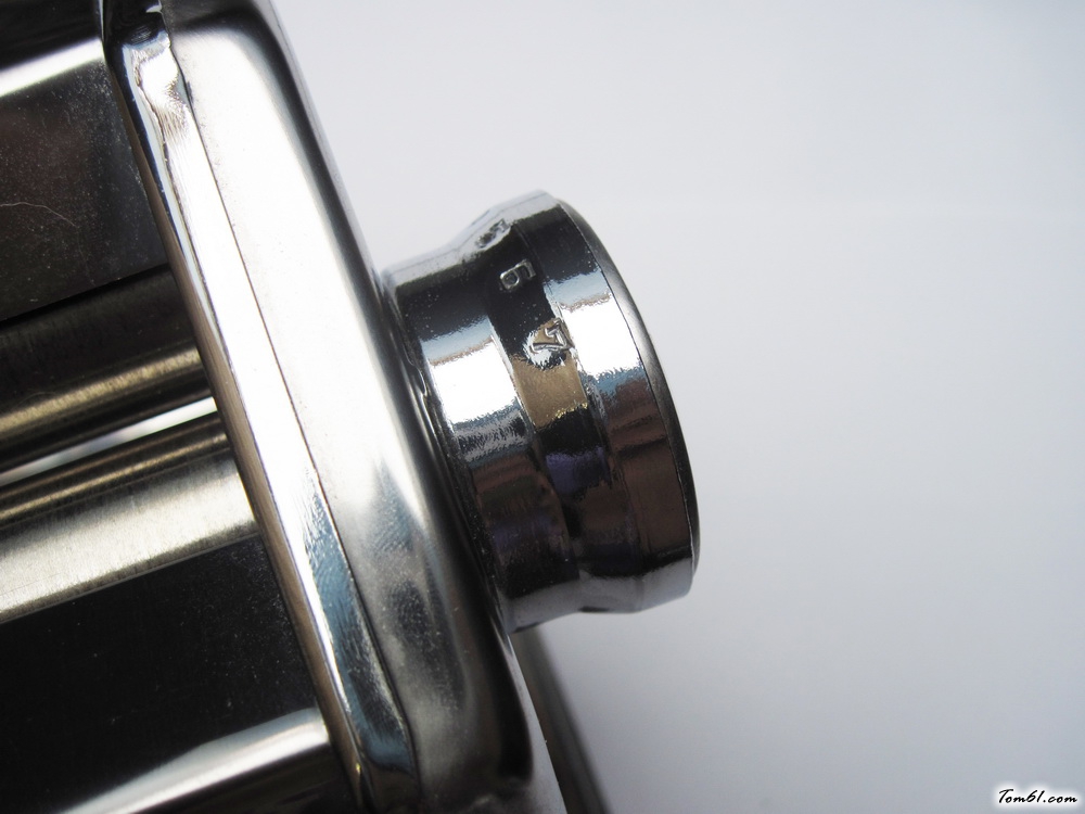 蓝莓蛋糕小吊坠的彩泥橡皮泥制作教程图解图片4 蓝莓蛋糕小吊坠的彩泥橡皮泥制作教程图解图片4