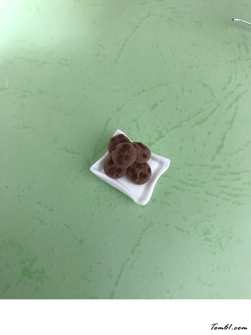 龙猫玻璃瓶的彩泥橡皮泥制作教程图解图片6