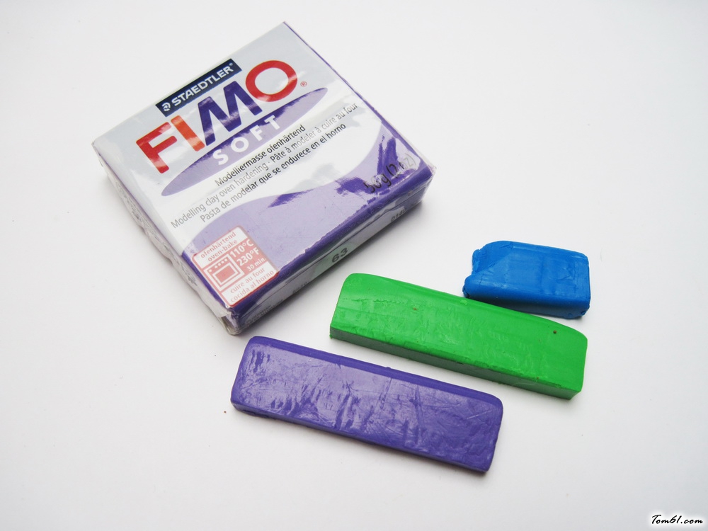 蓝莓蛋糕小吊坠的彩泥橡皮泥制作教程图解图片2 蓝莓蛋糕小吊坠的彩泥橡皮泥制作教程图解图片2