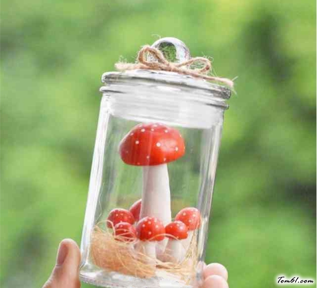 微型蘑菇瓶的彩泥橡皮泥制作教程图解