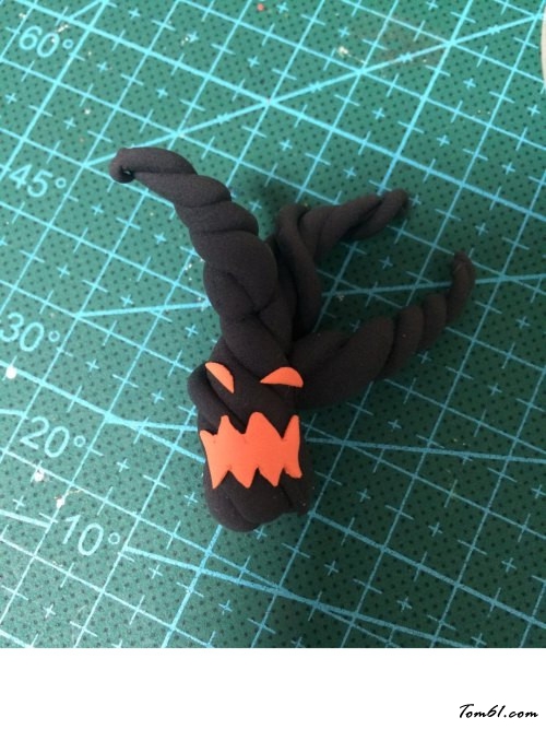 万圣节小女孩的彩泥橡皮泥制作教程图解图片17