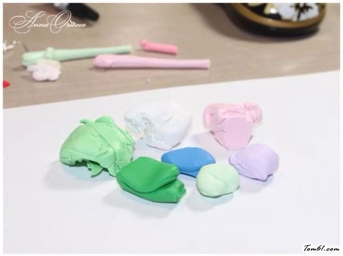 花球的彩泥橡皮泥制作教程图解2图片1
