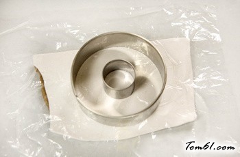 甜甜圈软陶的彩泥橡皮泥制作教程图解 图片5 甜甜圈软陶的彩泥橡皮泥制作教程图解 图片5