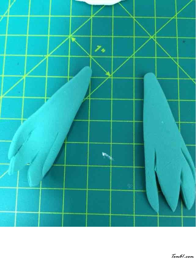 初音冰箱贴的彩泥橡皮泥制作教程图解图片13 初音冰箱贴的彩泥橡皮泥制作教程图解图片13