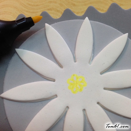 小吊坠的彩泥橡皮泥制作教程图解图片2