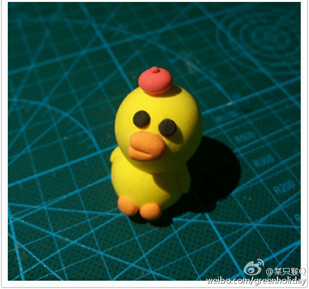呆萌可爱的粘土小黄鸡