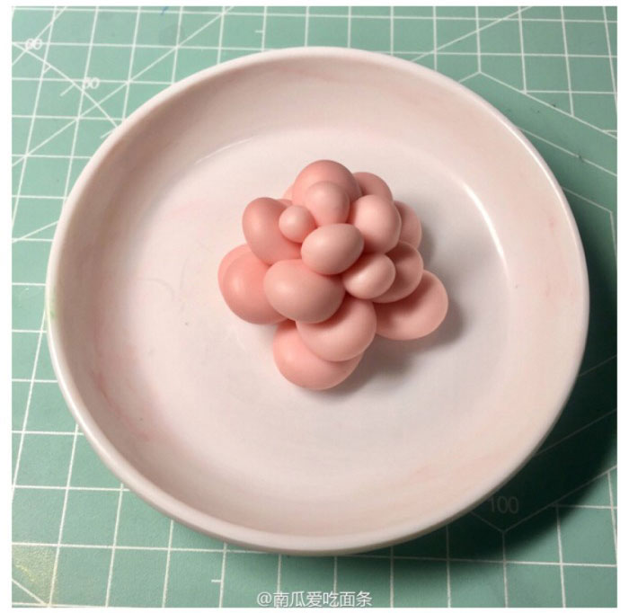 粉色的粘土多肉小植物