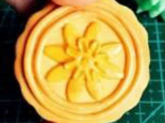 月饼的彩泥橡皮泥制作教程图解2