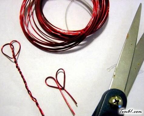 爱心小装饰品的废物利用的创意制作图解教程图片3