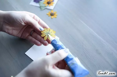 干花标签的废物利用的创意制作图解教程 图片1