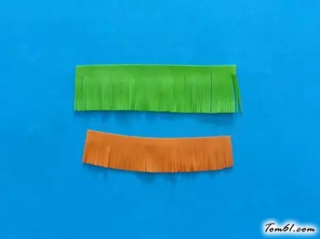 酸奶瓶的废物利用的创意制作图解教程图片2