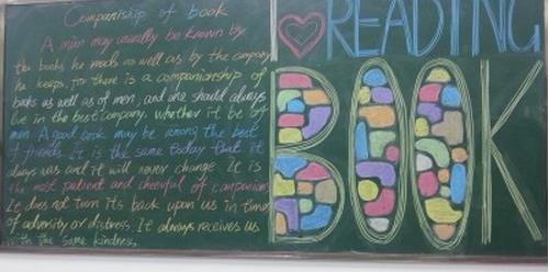 读书主题英语手抄报图片-Reading图片1