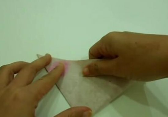 菠萝的剪纸方法教程 水果剪纸图案怎么剪图片3