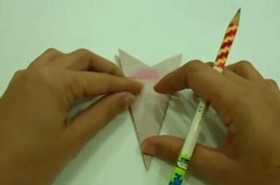 菠萝的剪纸方法教程 水果剪纸图案怎么剪图片5