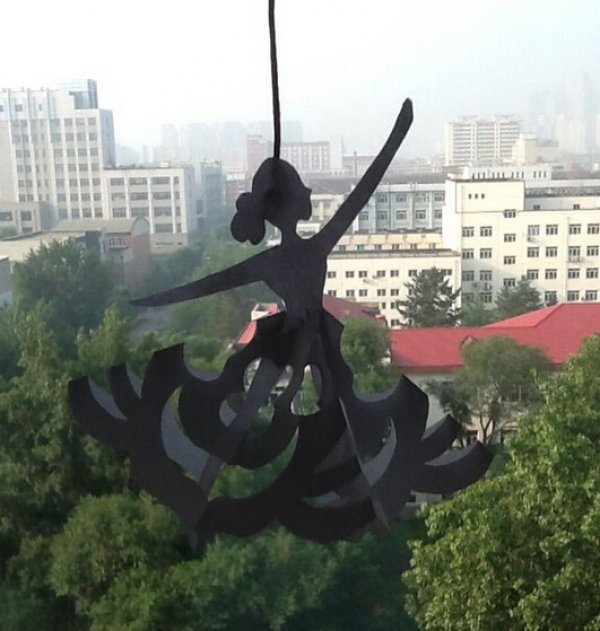 立体剪纸图案大全-优美的舞姿图片1