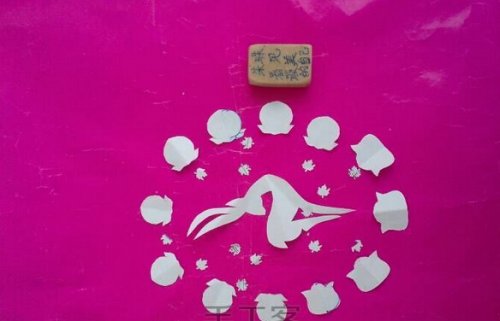 羊年窗花剪纸教程-幸福美丽的羊图片1
