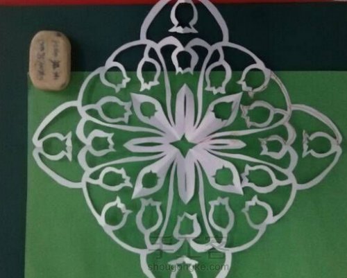 唯美的铃兰花剪纸图案与图解教程