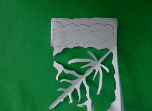 植物剪纸图案大全及方法-精美的荷花图片5