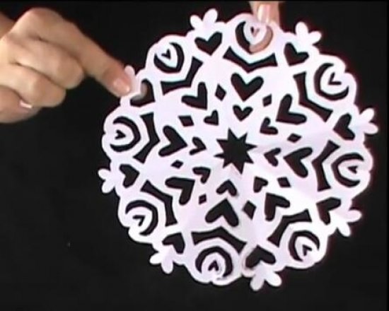儿童剪纸大全之雪花（二）图片1