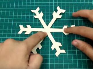 雪花的剪纸图案与图解教程