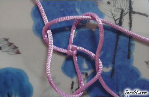 吉祥结玫瑰花的编法和编织教程图片4
