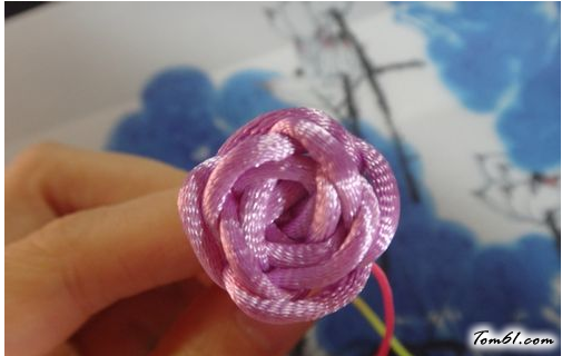 吉祥结玫瑰花的编法和编织教程