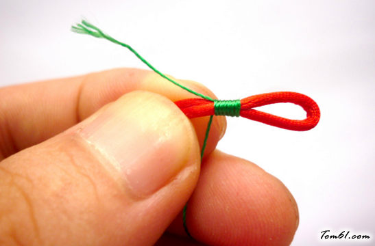 纽扣结手链的手工制作教程图解图片3