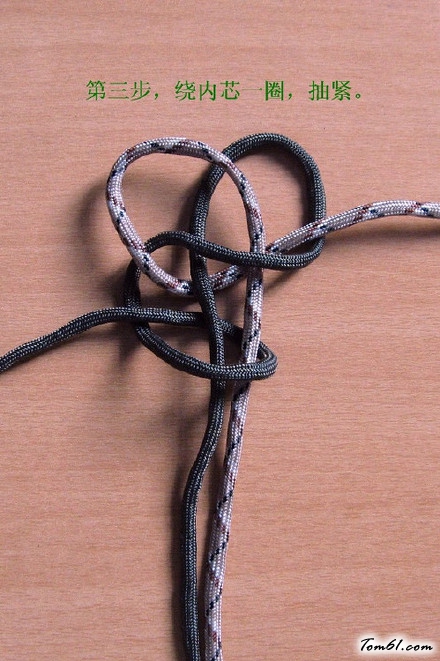 伞绳编织手链的编法和编织教程图片3
