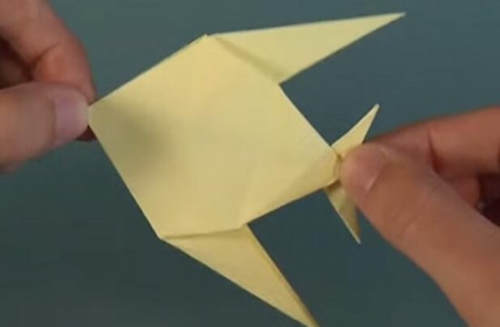可爱的鱼的折纸图解与方法教程