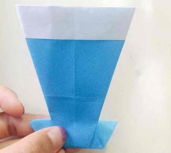 折纸饮料杯的折法图片9