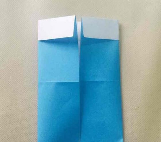 折纸饮料杯的折法图片3