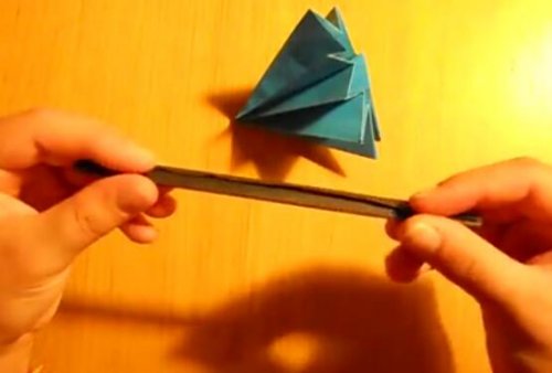 纸伞的折纸方法 逼真的折纸伞步骤图解图片14