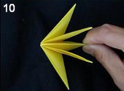 简单的四叶草折纸教程图片11