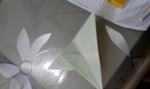四叶草折纸简易教程-简单漂亮的四叶草图片5