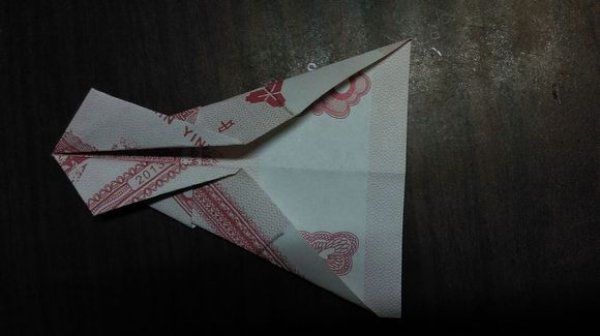 莲花折纸步骤 纸币五瓣莲图片9