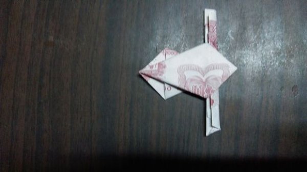 莲花折纸步骤 纸币五瓣莲图片13