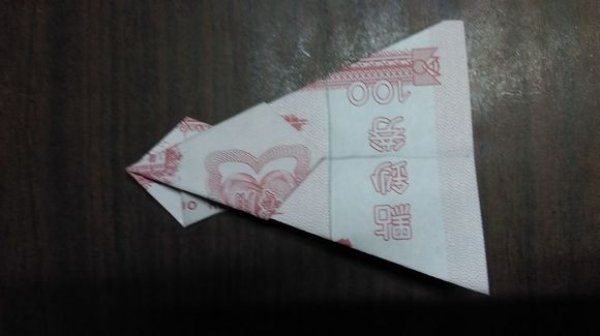 莲花折纸步骤 纸币五瓣莲图片11