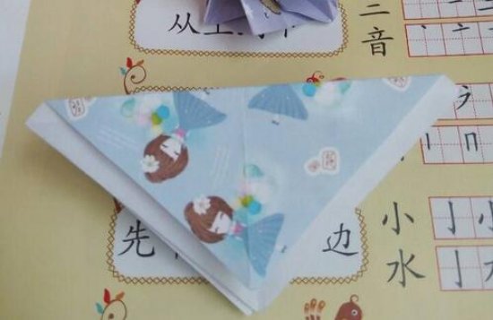 玫瑰花的折纸教程 玫瑰花的折纸步骤图片7