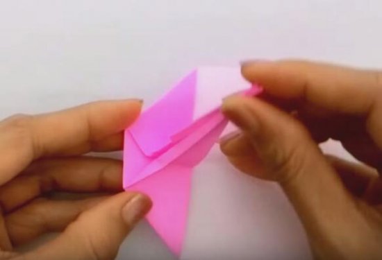 拖鞋的折纸方法步骤图片9
