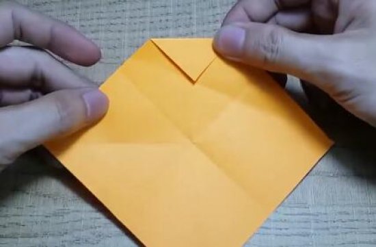 黄色纸伞的折纸方法 怎么折出一把油纸伞图片5