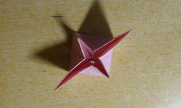 精美的立体花球图片9
