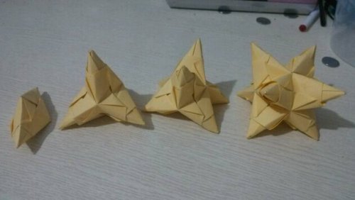 造型独特的重叠花球图片1