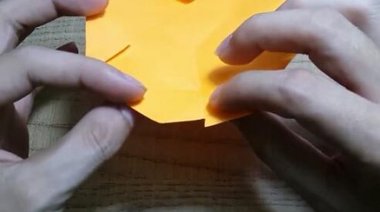 黄色纸伞的折纸方法 怎么折出一把油纸伞图片2