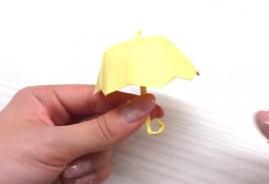 撑开的雨伞折纸方法图片16