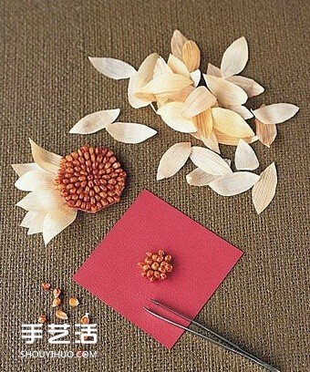 手工纸花的制作方法 与串珠结合的效果令人惊艳图片5