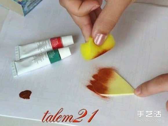 如何用海绵纸做花 海绵纸制作花朵的详细步骤图解图片3