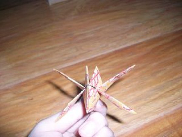 有翅膀的盒子应该怎么折图片16