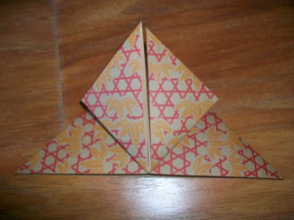 有翅膀的盒子应该怎么折图片7